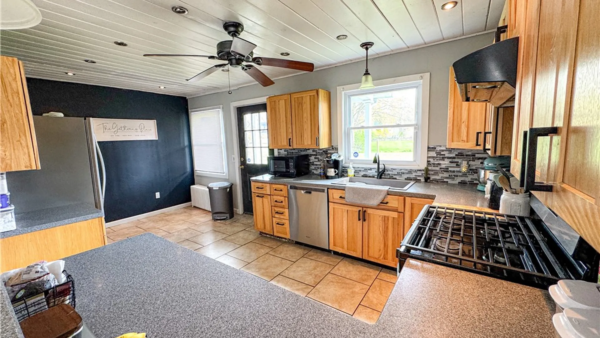 Property at 4 Lincoln Avenue, Leroy, NY 14482 8