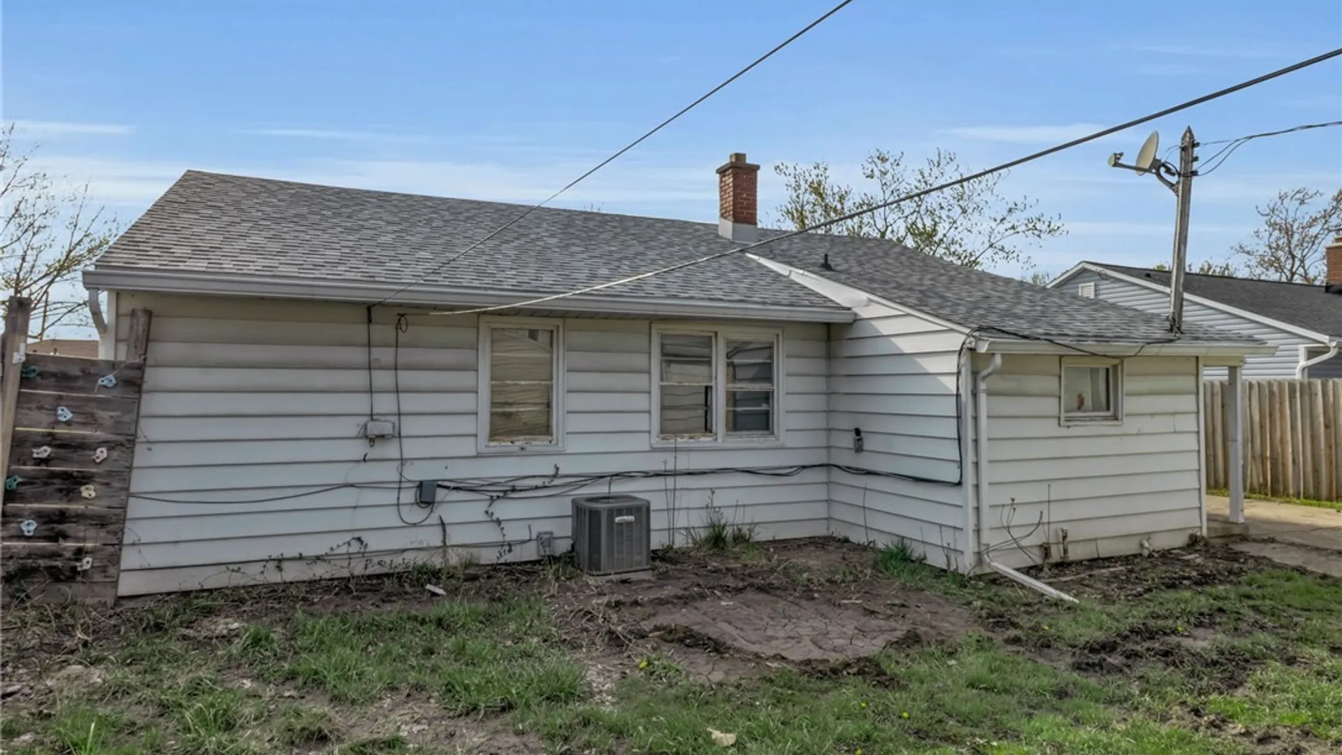 Property at 15 Kelvin Drive, Tonawanda, NY 14223 17