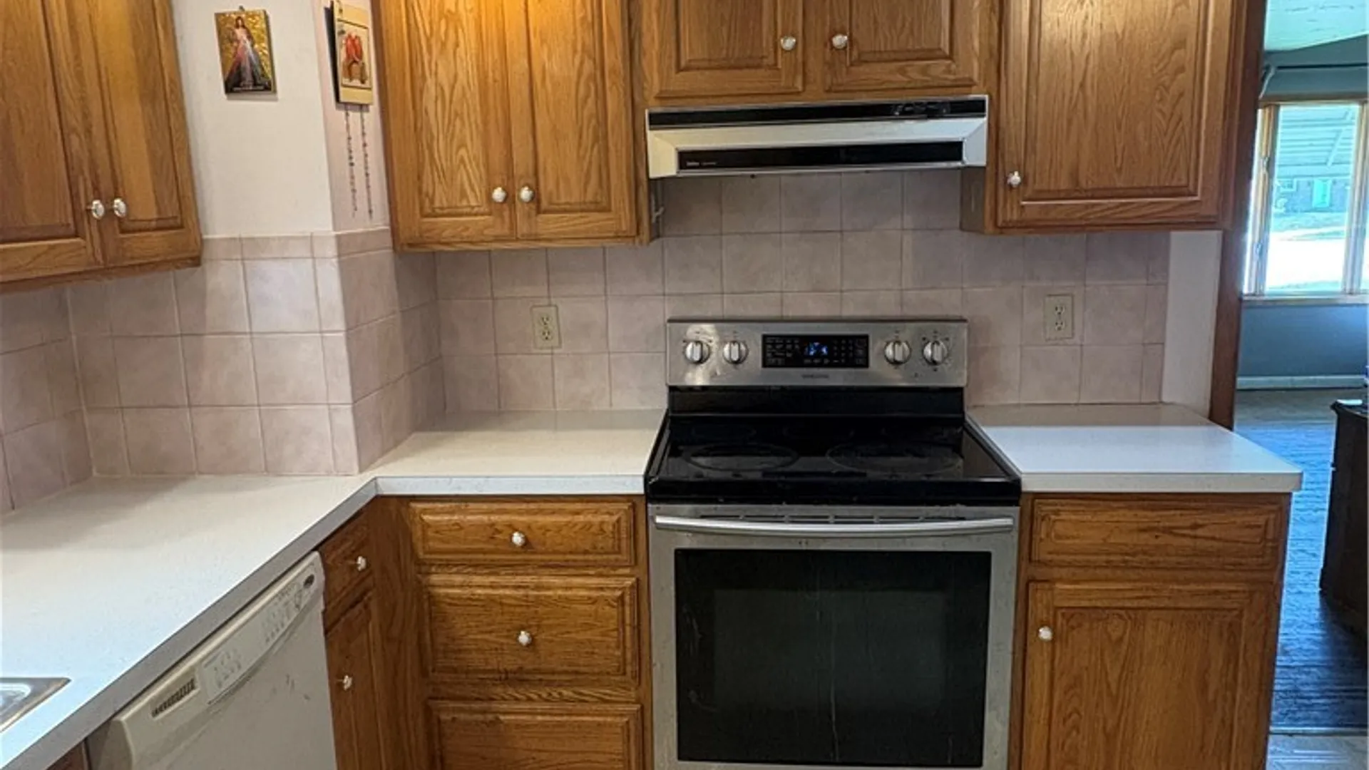 Property at 1225 Military Road, Niagara Falls, NY 14304 5