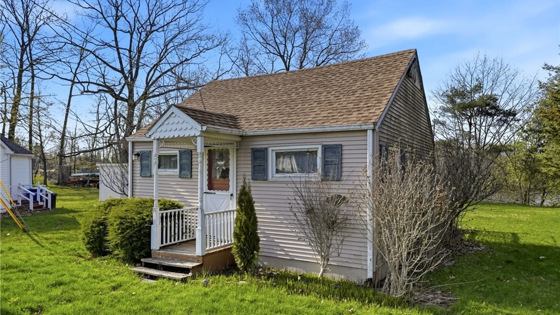 Property at 12939 Hillcrest Drive, Carlton, NY 14411 3