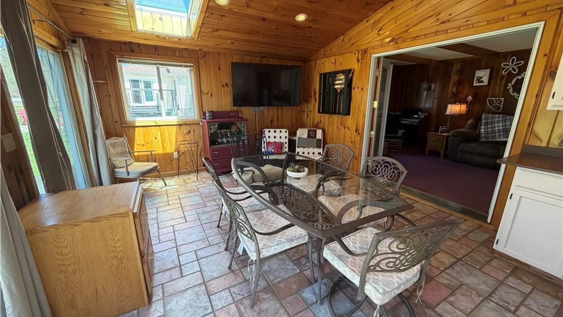 Property at 72 Fieldstone Drive, Grand Island, NY 14072 21