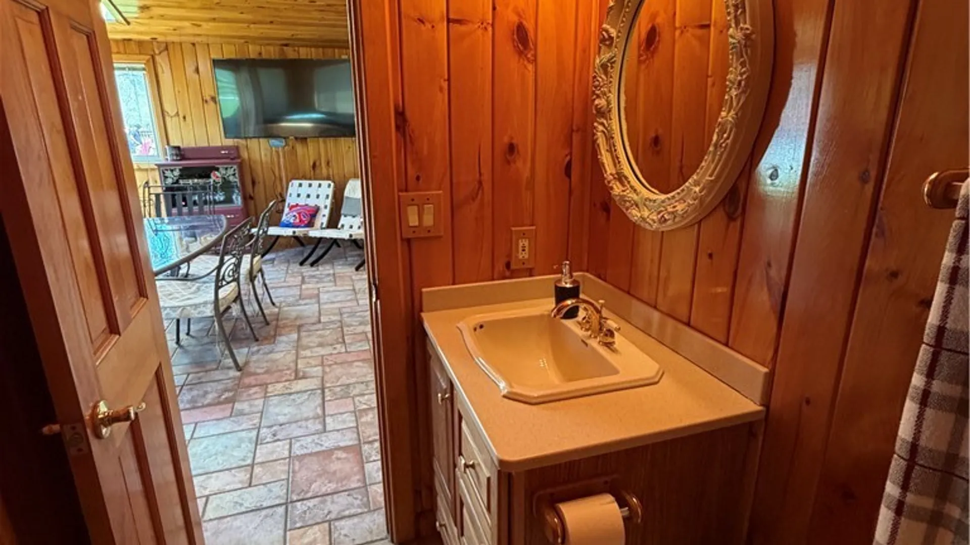 Property at 72 Fieldstone Drive, Grand Island, NY 14072 23