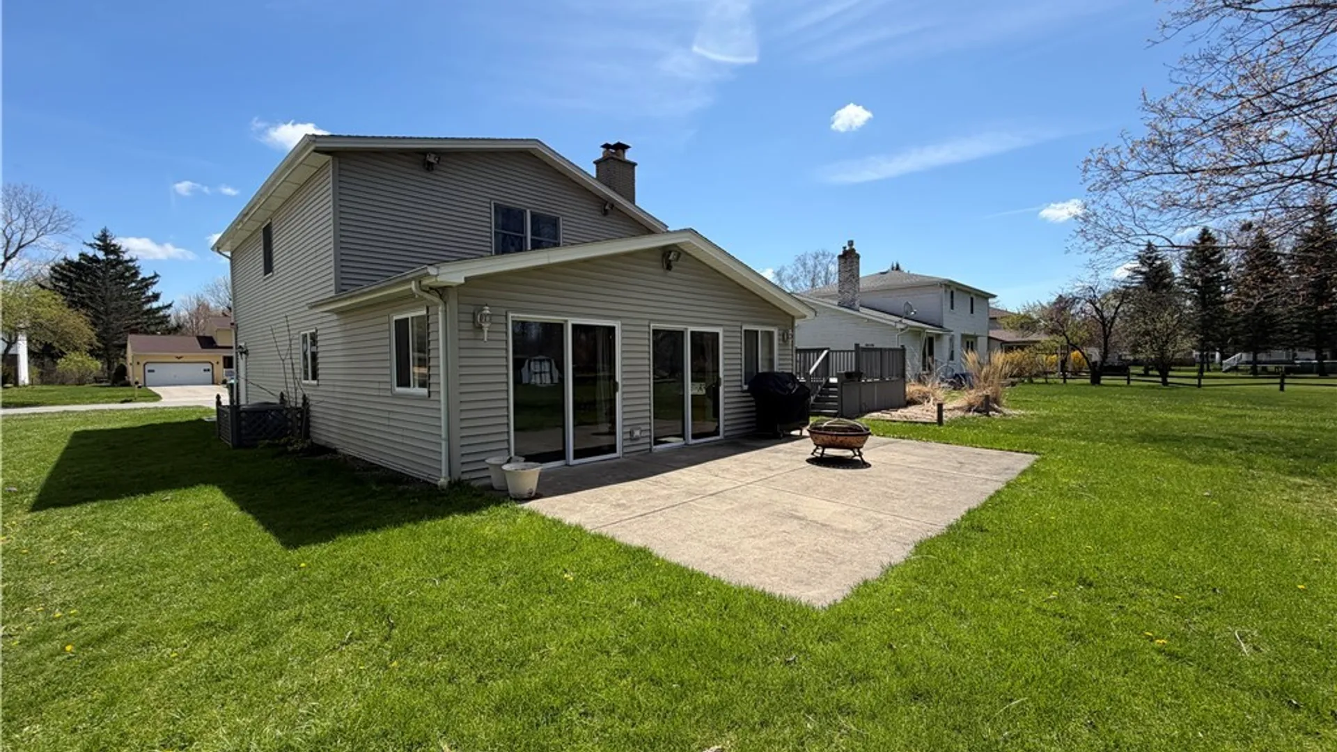 Property at 72 Fieldstone Drive, Grand Island, NY 14072 7
