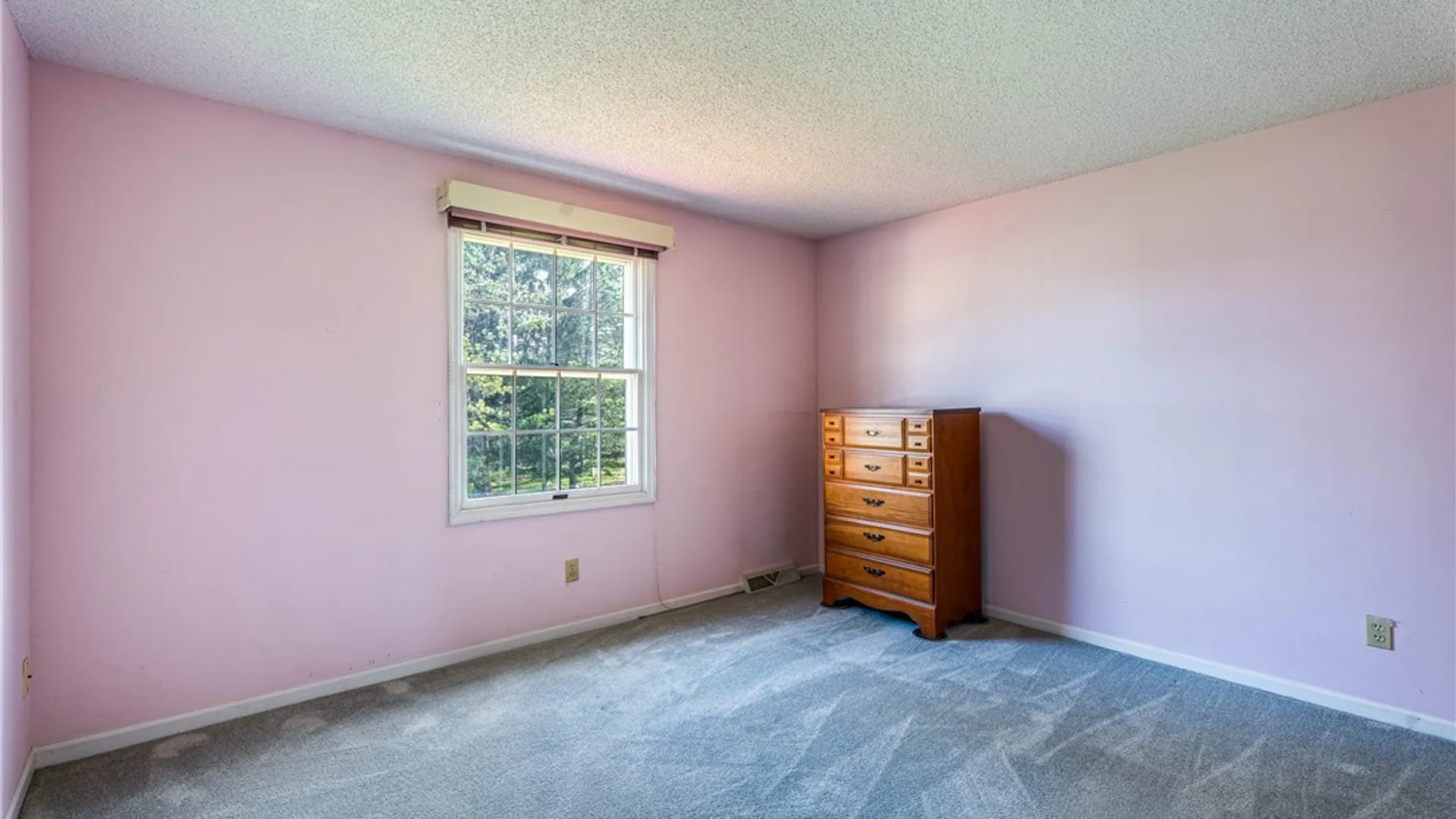 Property at 30 Hillcrest, West Seneca, NY 14224 14