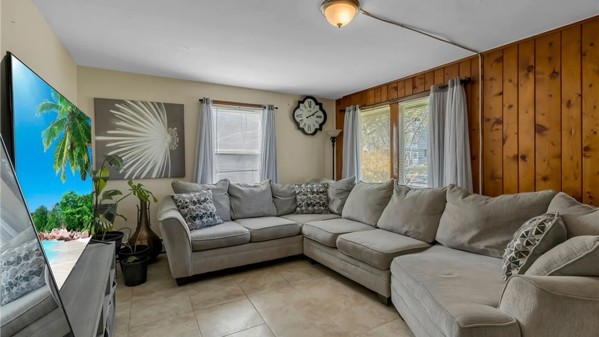 Property at 1459 Wyoming Avenue, Niagara Falls, NY 14305 6