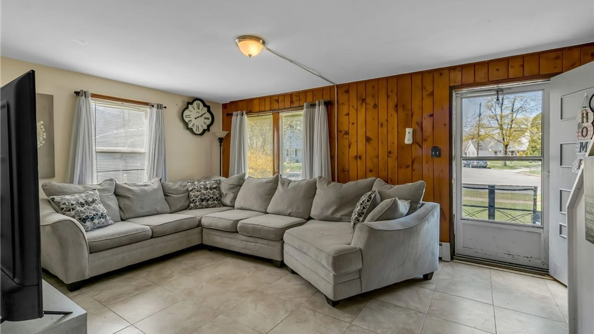 Property at 1459 Wyoming Avenue, Niagara Falls, NY 14305 7