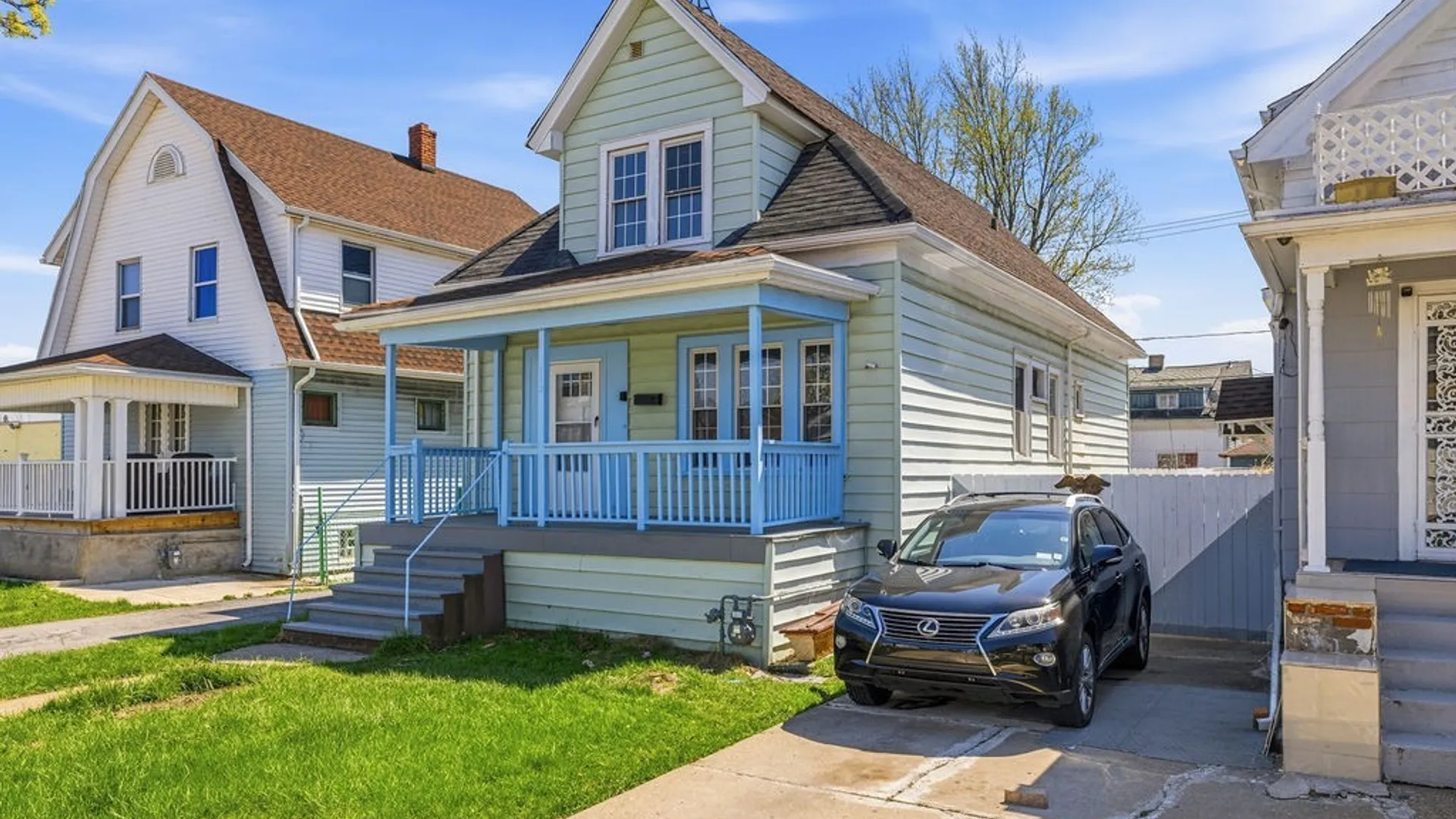 Property at 313 Stockbridge Avenue, Buffalo, NY 14215 3
