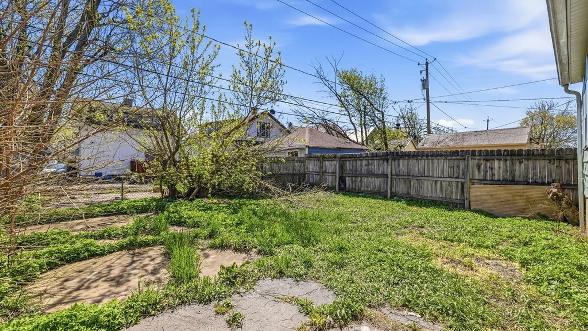 Property at 313 Stockbridge Avenue, Buffalo, NY 14215 4