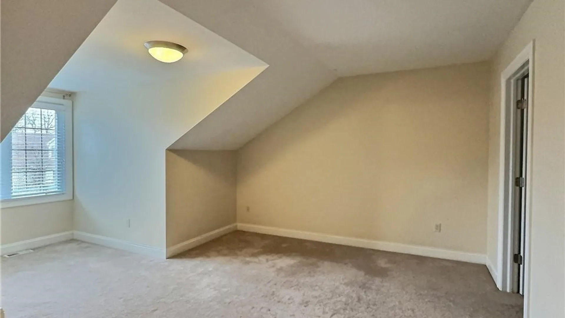 Property at 27 Campbell, Amherst, NY 14068 15