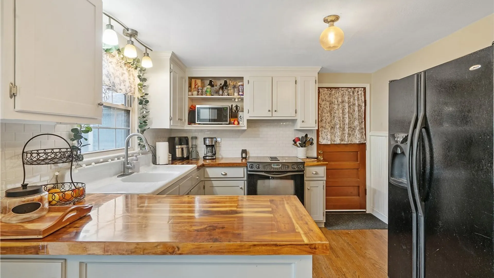 Property at 7275 Manlius Center Road, Manlius, NY 13057 10