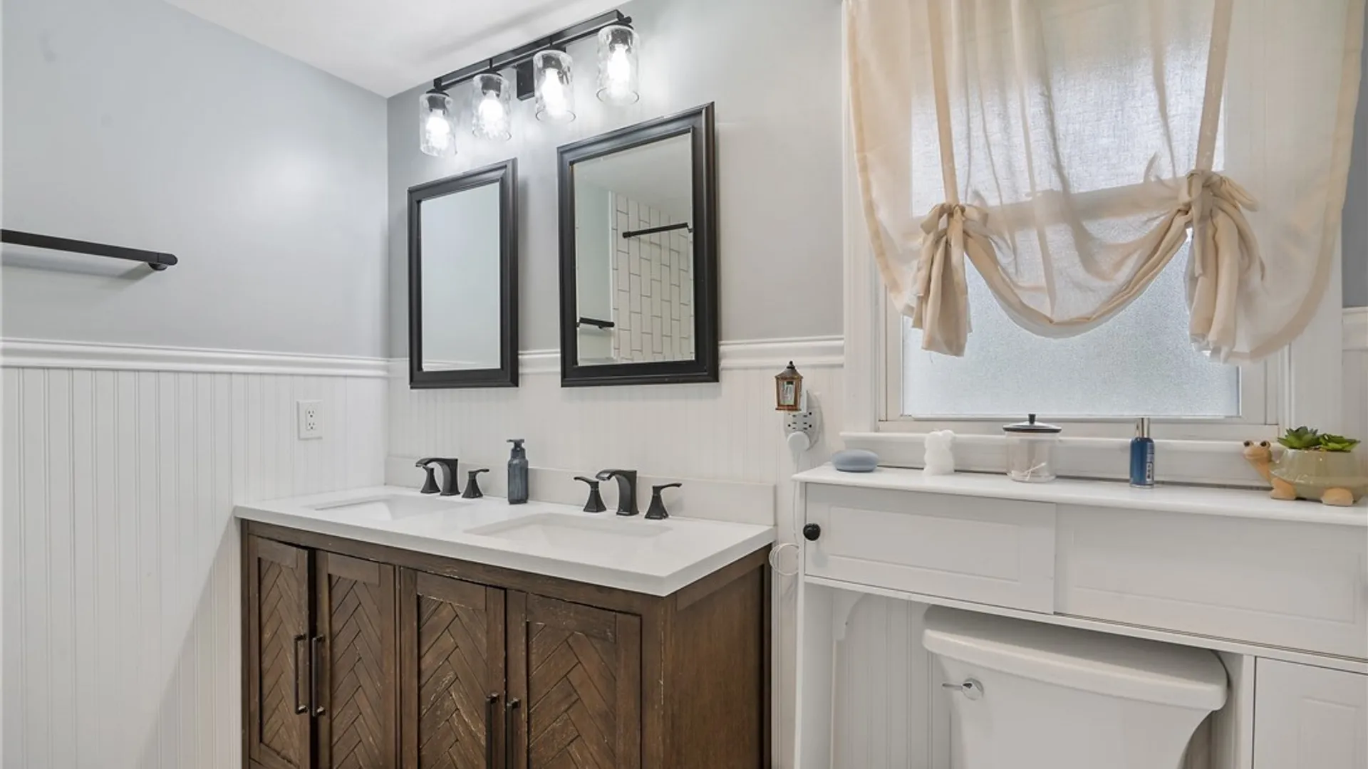 Property at 7275 Manlius Center Road, Manlius, NY 13057 20