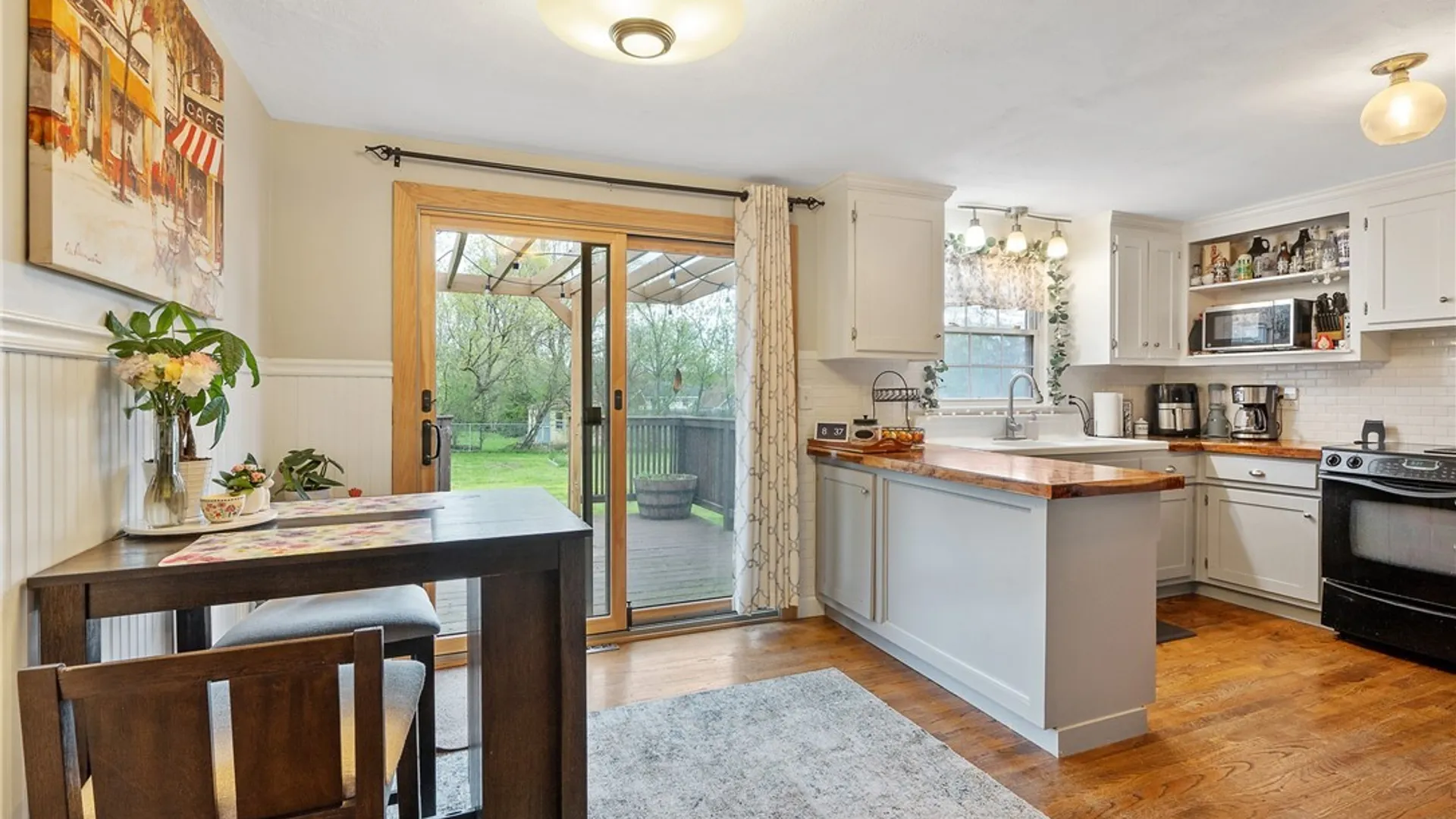 Property at 7275 Manlius Center Road, Manlius, NY 13057 8