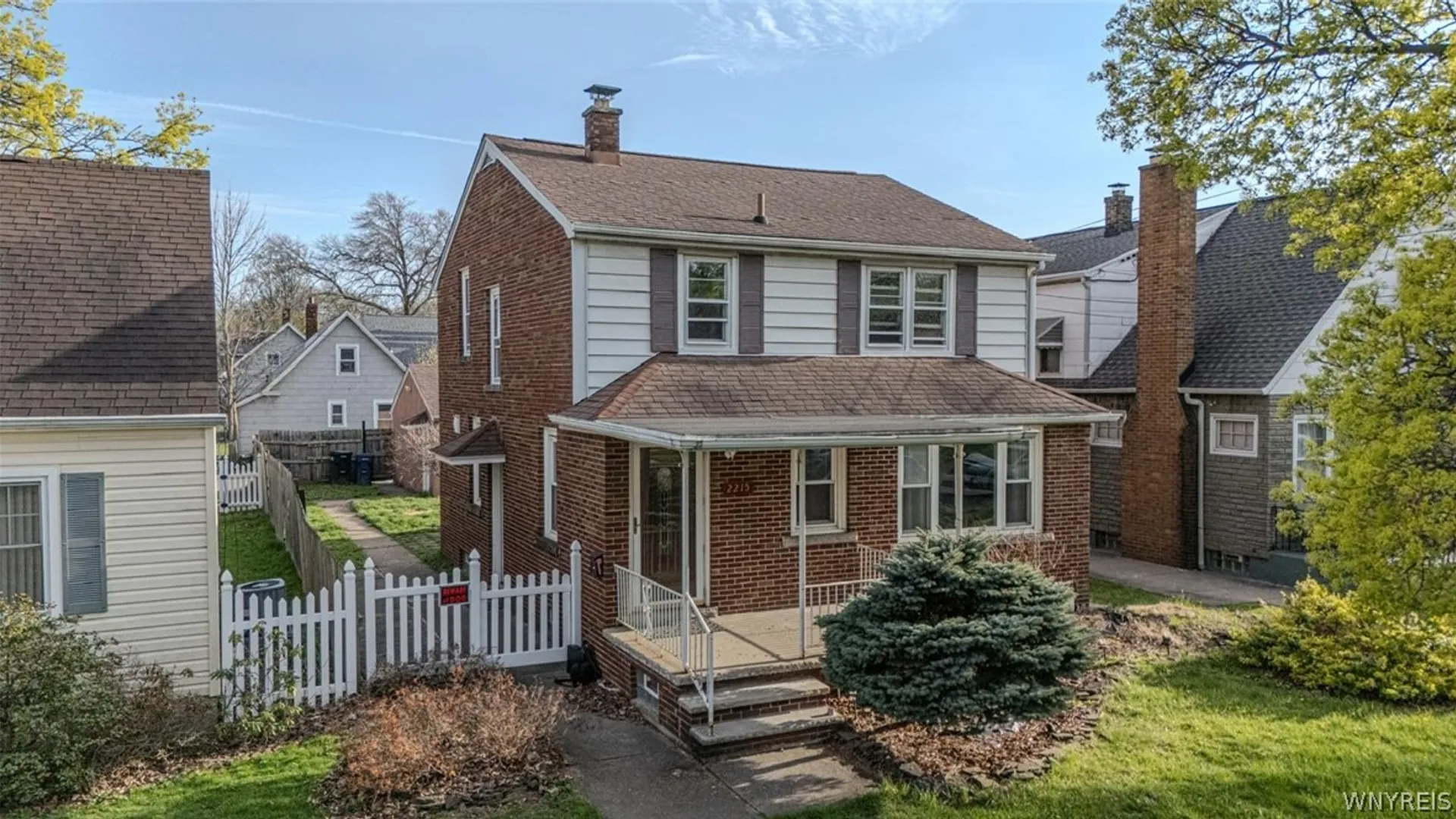 Property at 2215 Forest Avenue, Niagara Falls, NY 14301 3