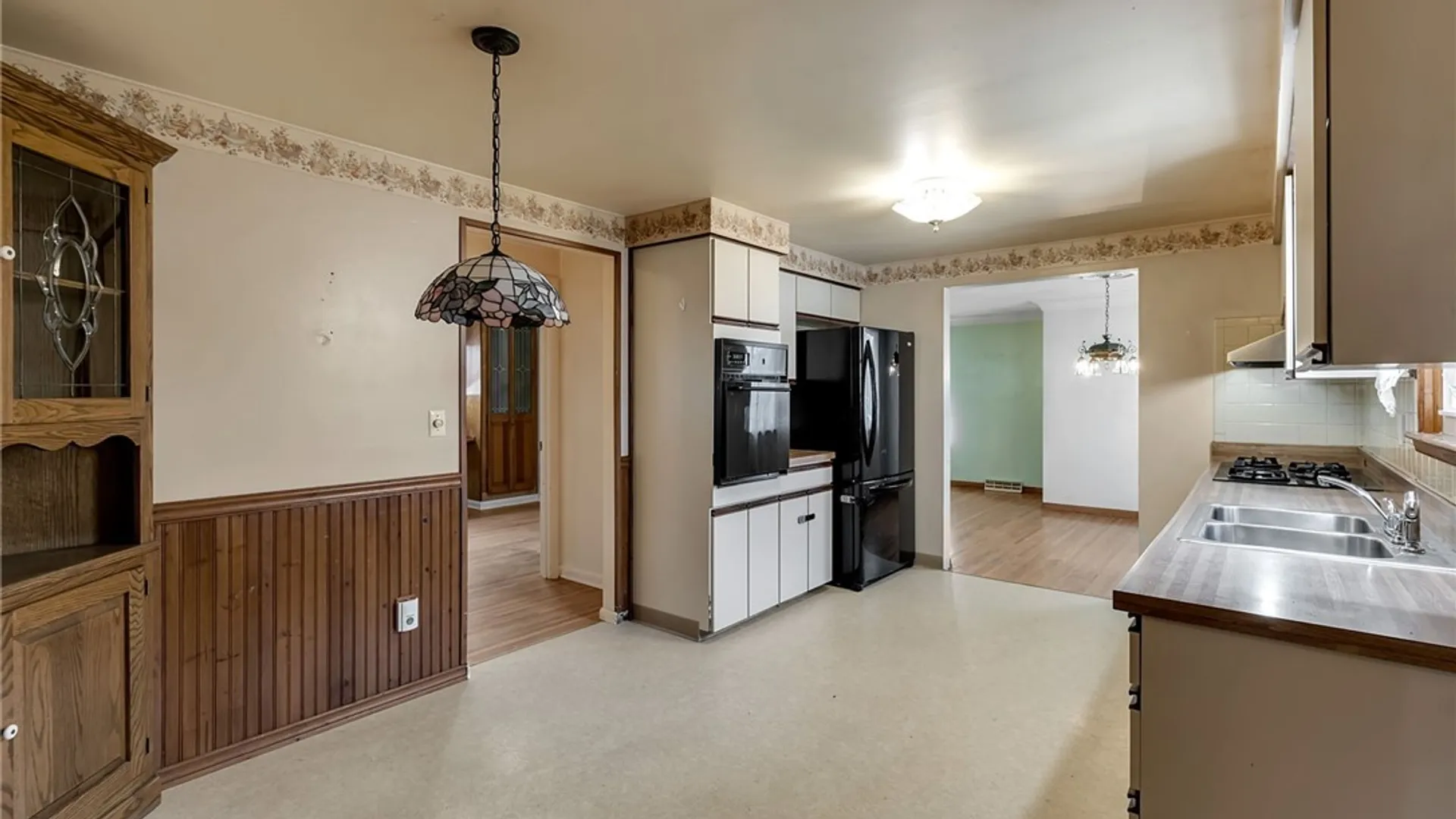 Property at 33 Marrano Drive, Lancaster, NY 14043 16