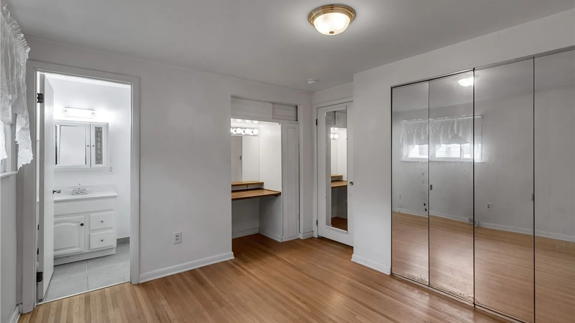 Property at 33 Marrano Drive, Lancaster, NY 14043 17