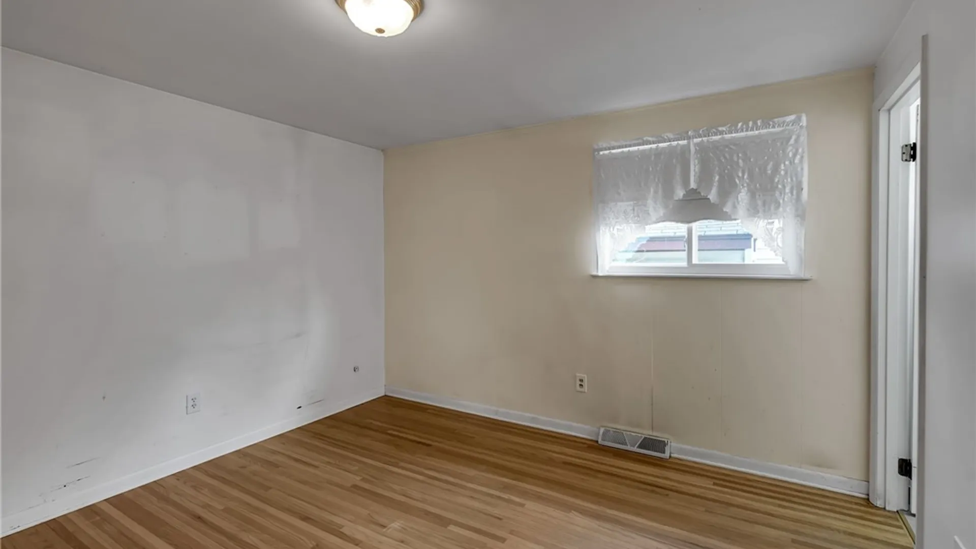 Property at 33 Marrano Drive, Lancaster, NY 14043 20