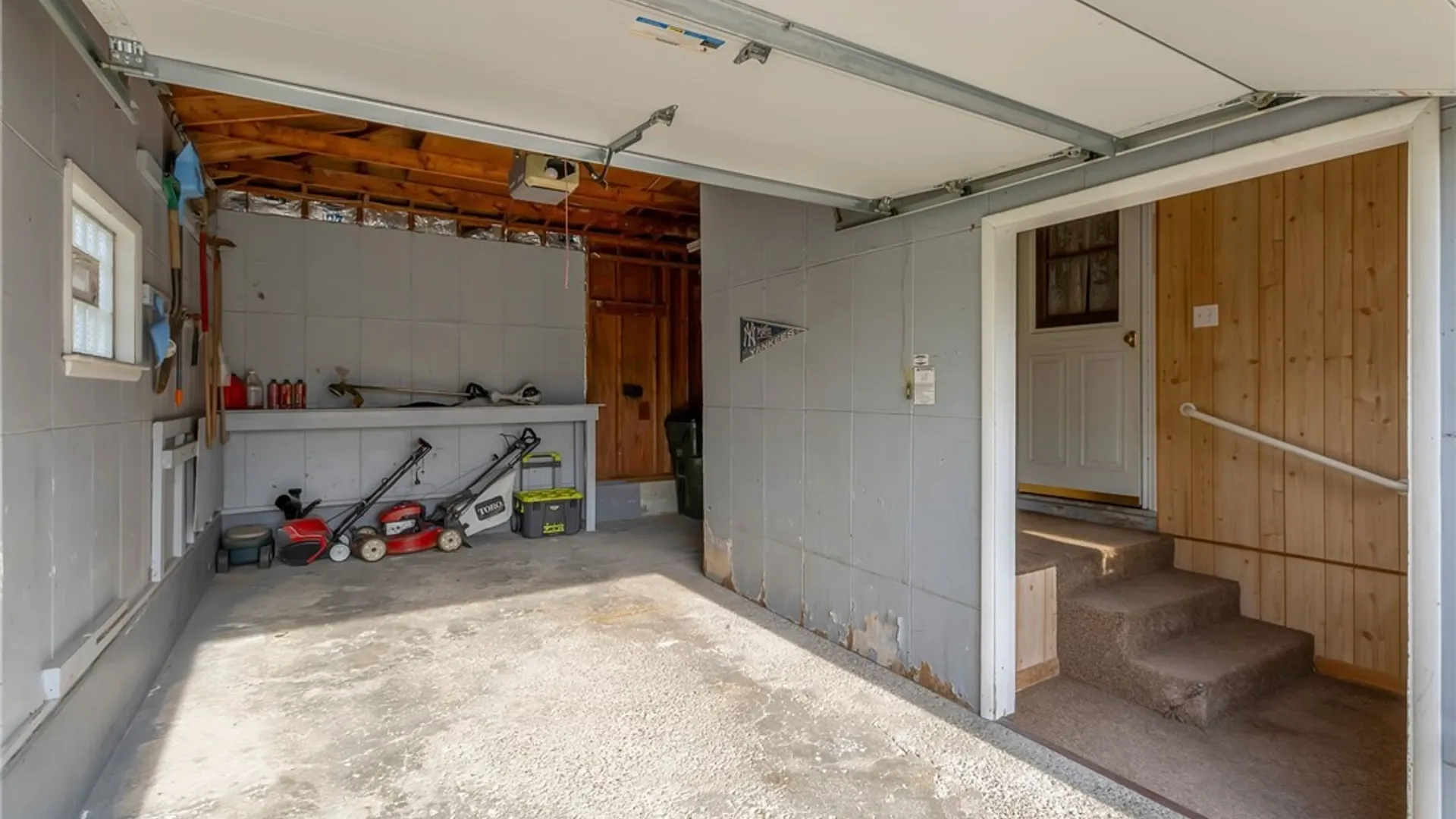 Property at 33 Marrano Drive, Lancaster, NY 14043 40