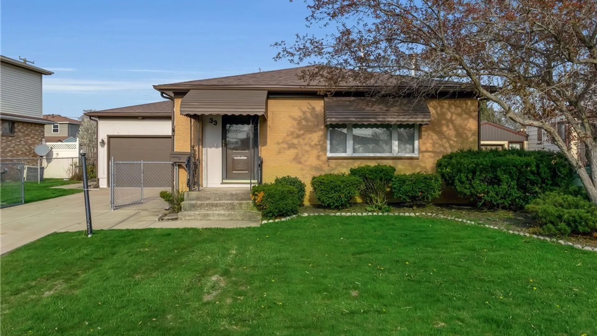 Property at 33 Marrano Drive, Lancaster, NY 14043 43