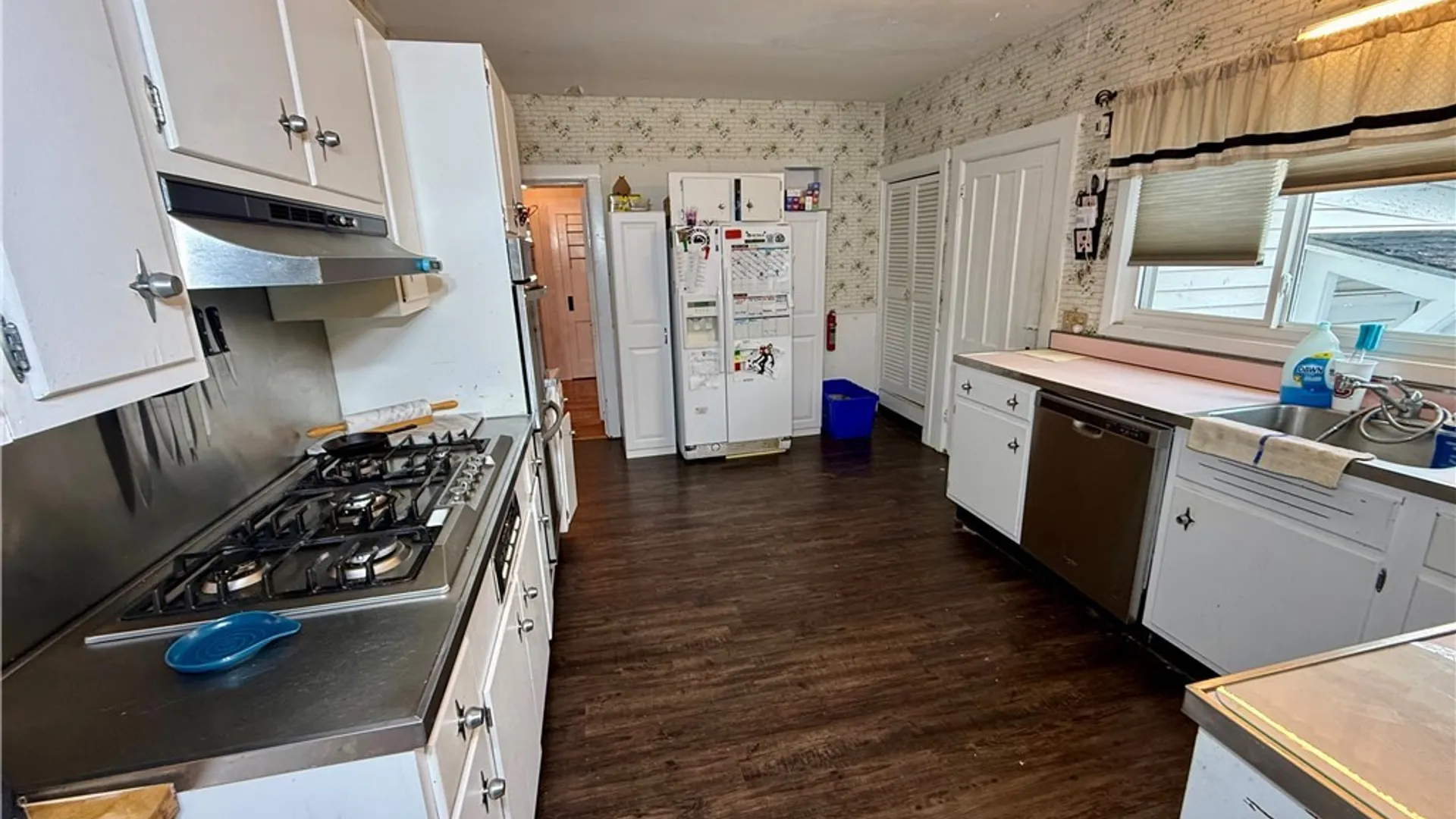 Property at 104 Park Place, Sangerfield, NY 13480 13