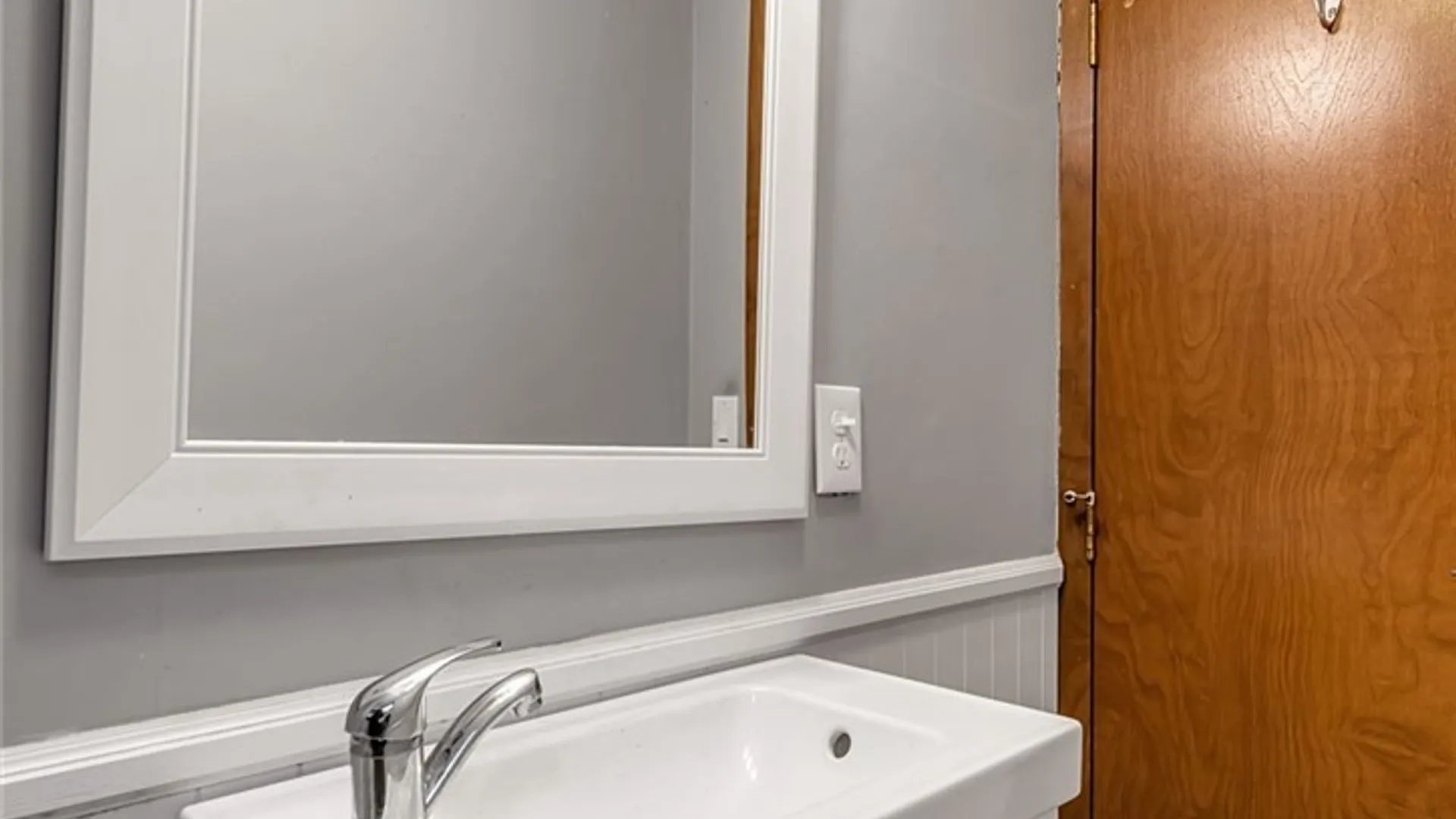 Property at 87 Frontenac Avenue, Buffalo, NY 14216 22