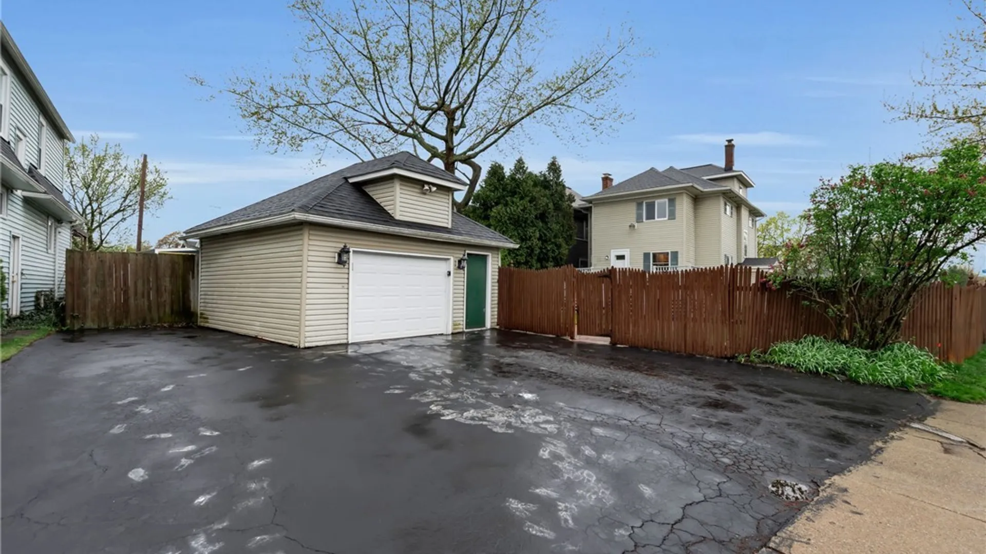 Property at 87 Frontenac Avenue, Buffalo, NY 14216 39