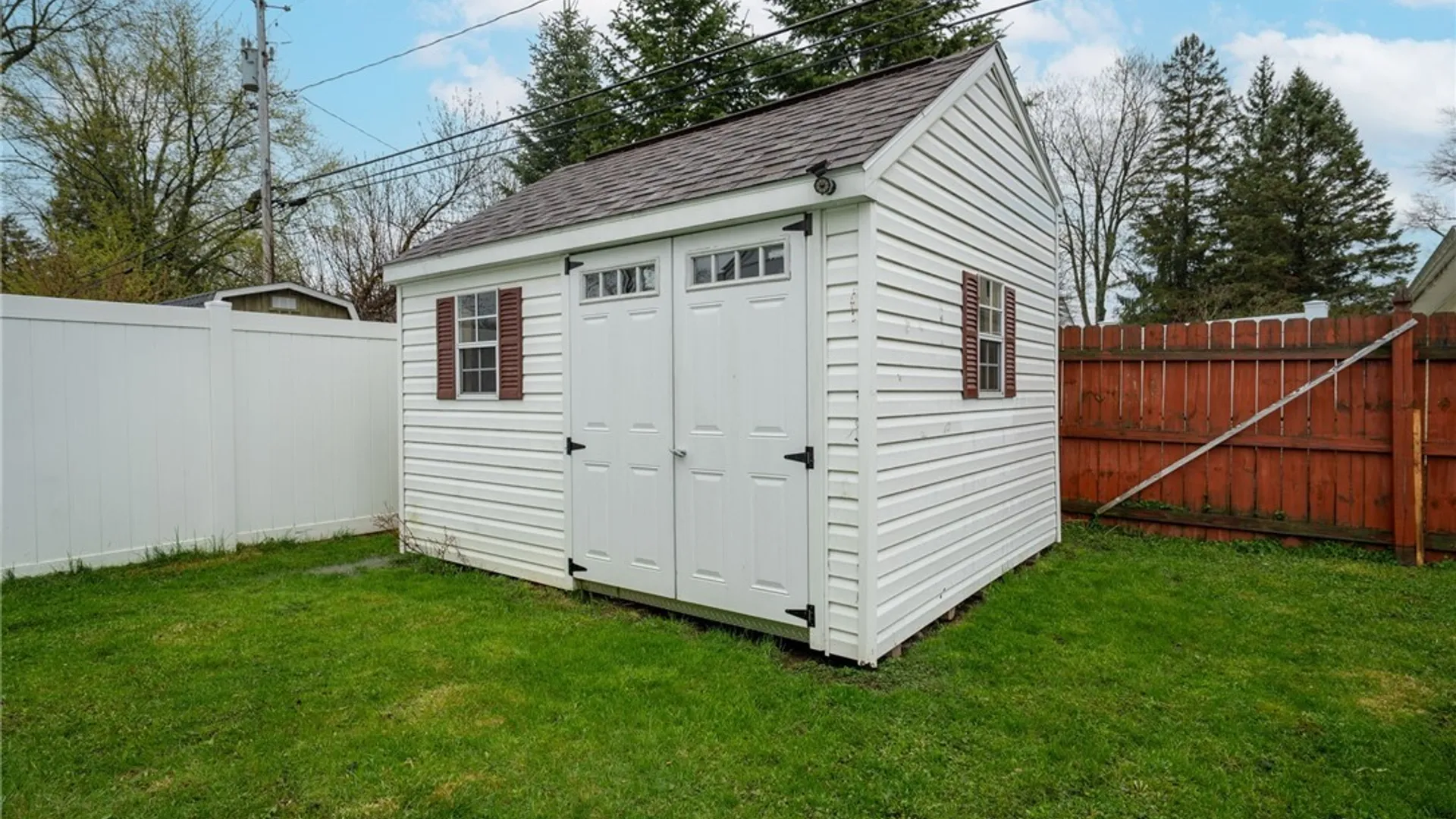 Property at 242 Creekside Drive, Tonawanda, NY 14150 30