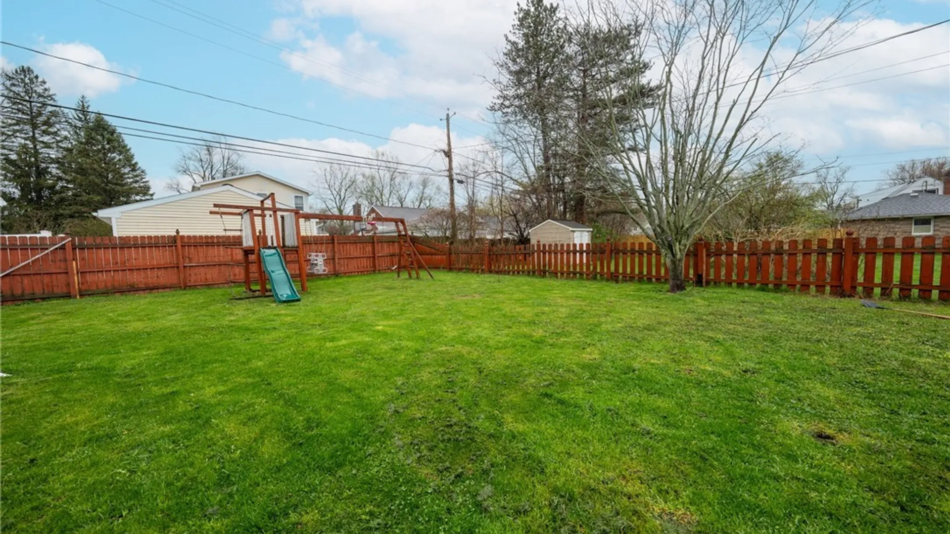 Property at 242 Creekside Drive, Tonawanda, NY 14150 32