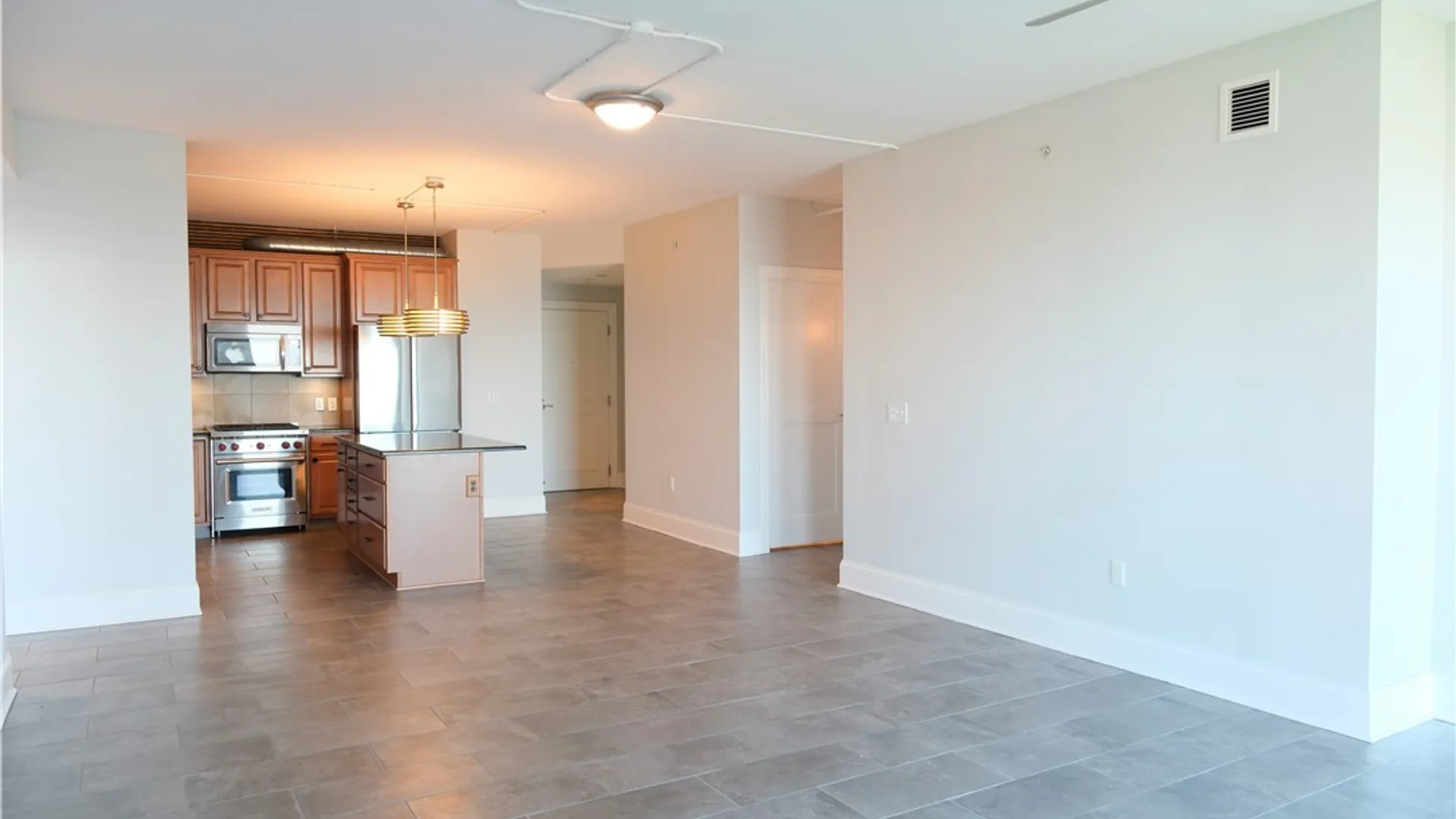 Property at 132 Lakefront Boulevard, Buffalo, NY 14202 6