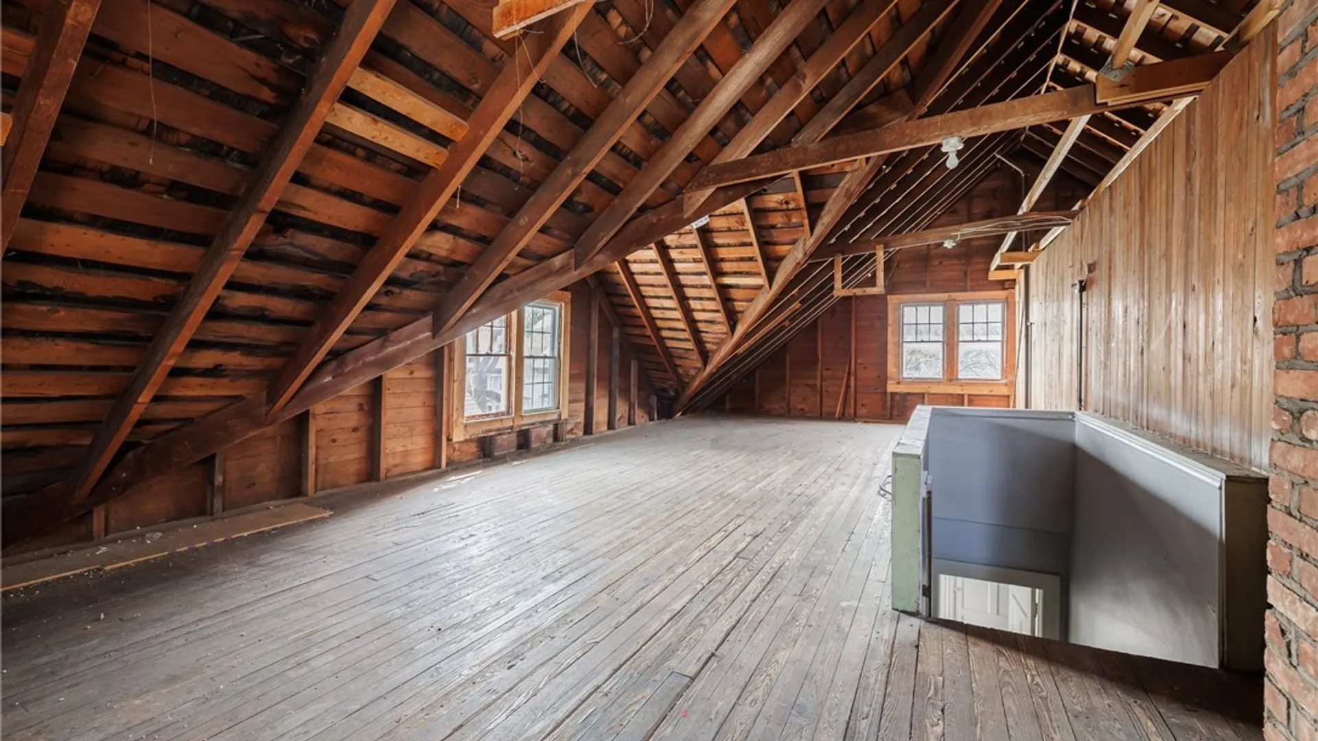 Property at 140-142 Electric Avenue, Rochester, NY 14613 17