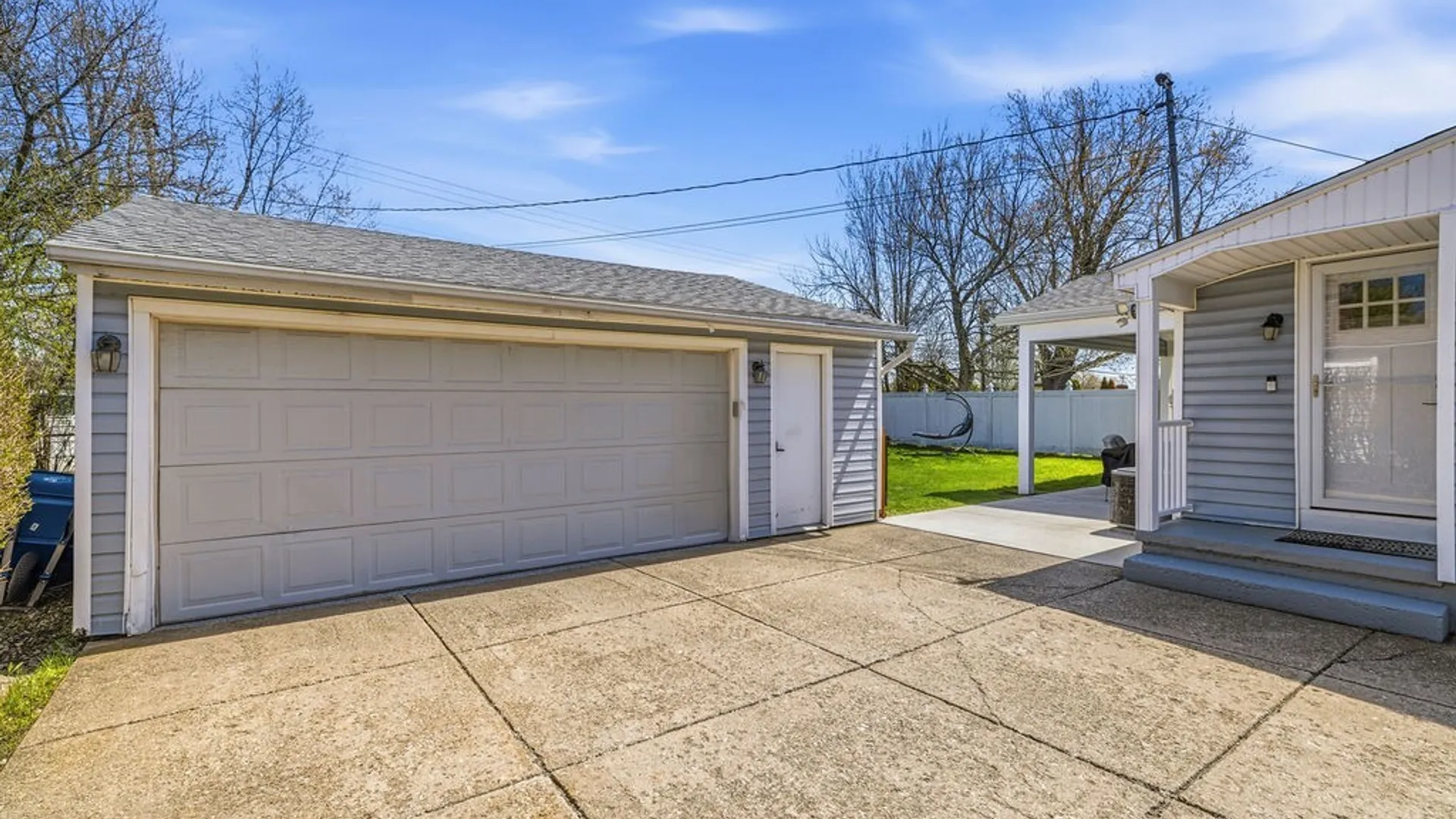 Property at 65 Greenleaf Avenue, Tonawanda, NY 14150 4