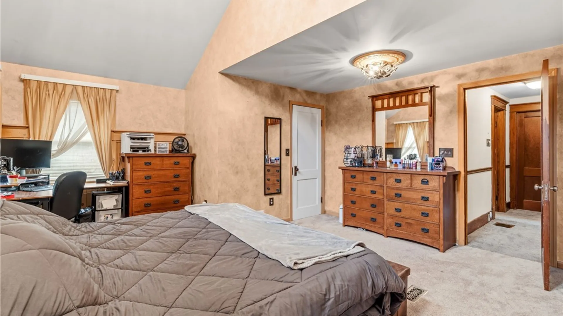 Property at 199 Jackson Avenue, North Tonawanda, NY 14120 12