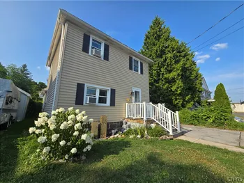 Property at 5 Lafayette Place, Auburn, NY 13021