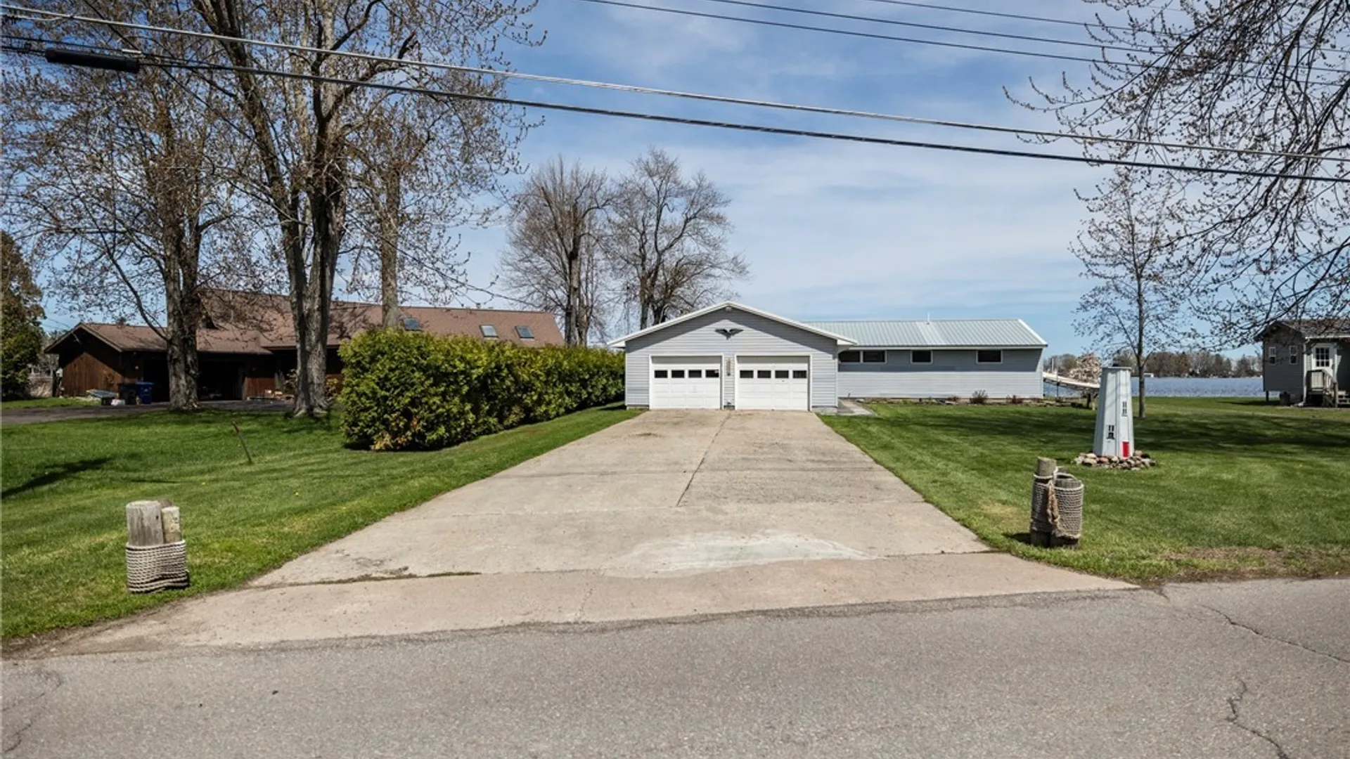Property at 9092 Beach Road, Cicero, NY 13029 8