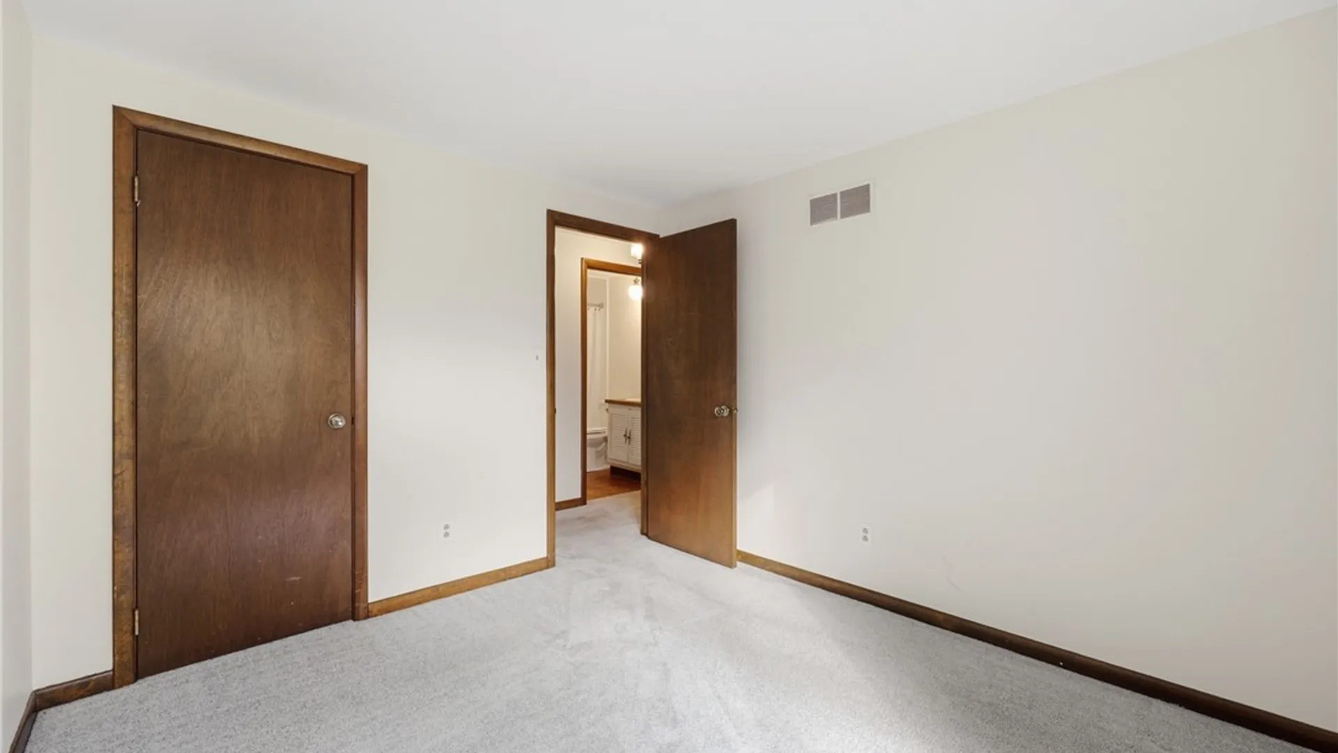 Property at 72 Little Robin Road, Amherst, NY 14228 21