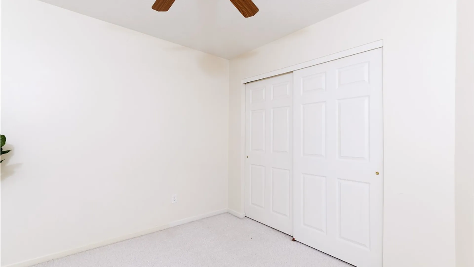 Property at 305 Alverstone Way, Henrietta, NY 14586 16