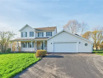 Property at 305 Alverstone Way, Henrietta, NY 14586