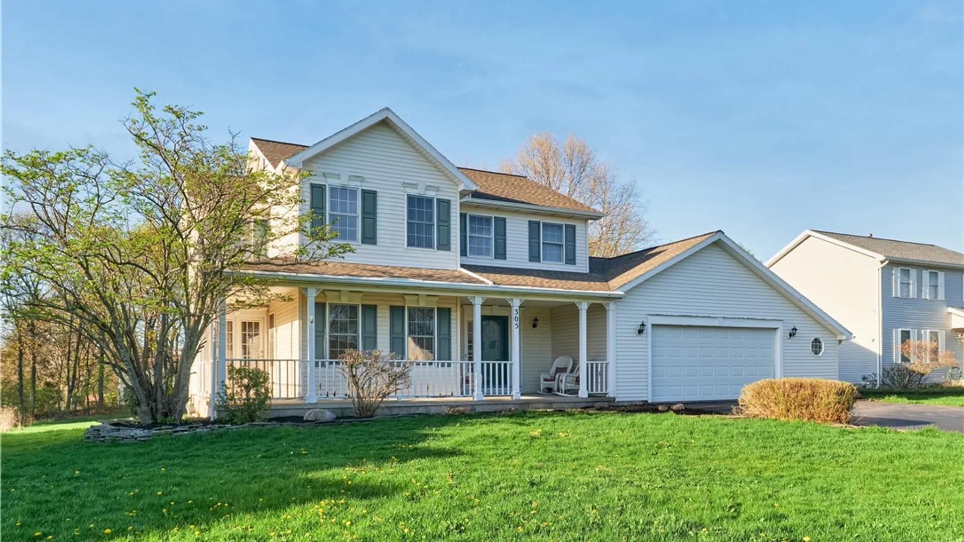 Property at 305 Alverstone Way, Henrietta, NY 14586 2