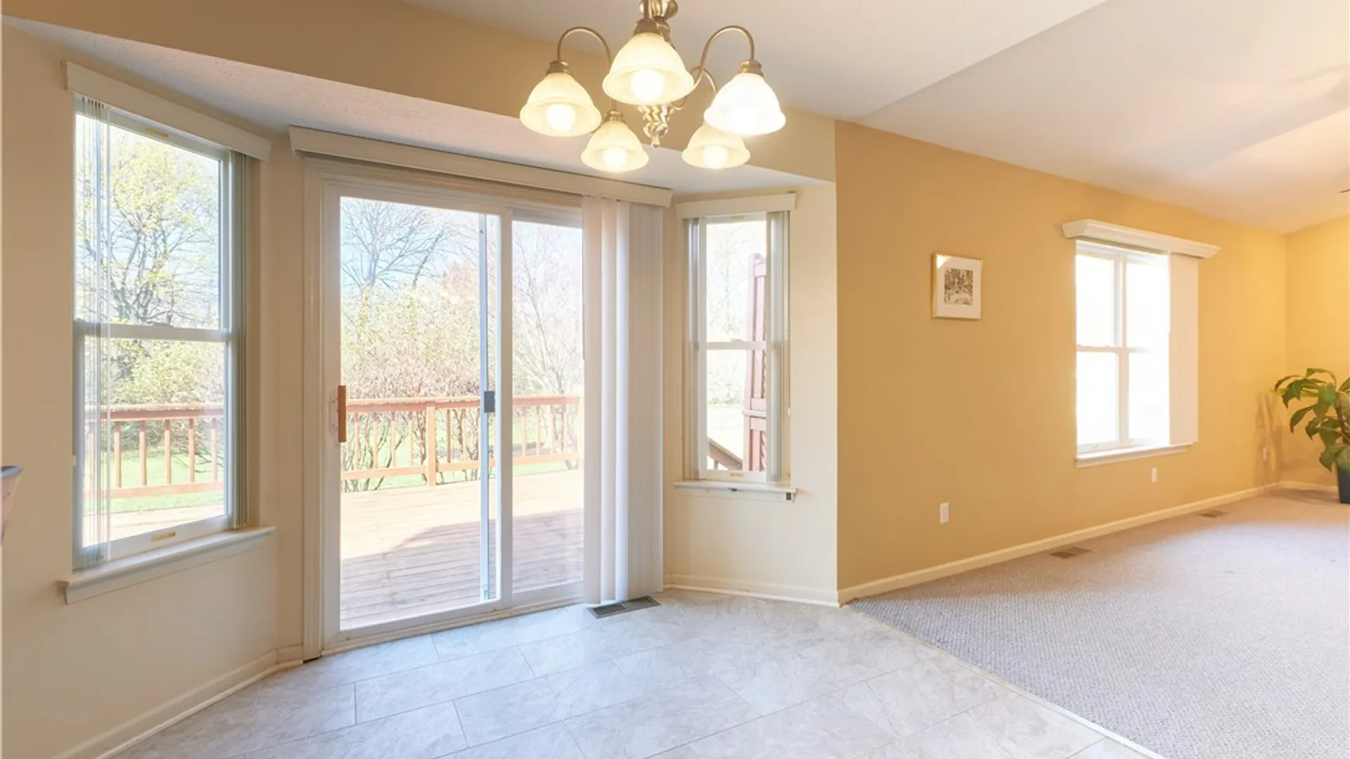 Property at 305 Alverstone Way, Henrietta, NY 14586 6