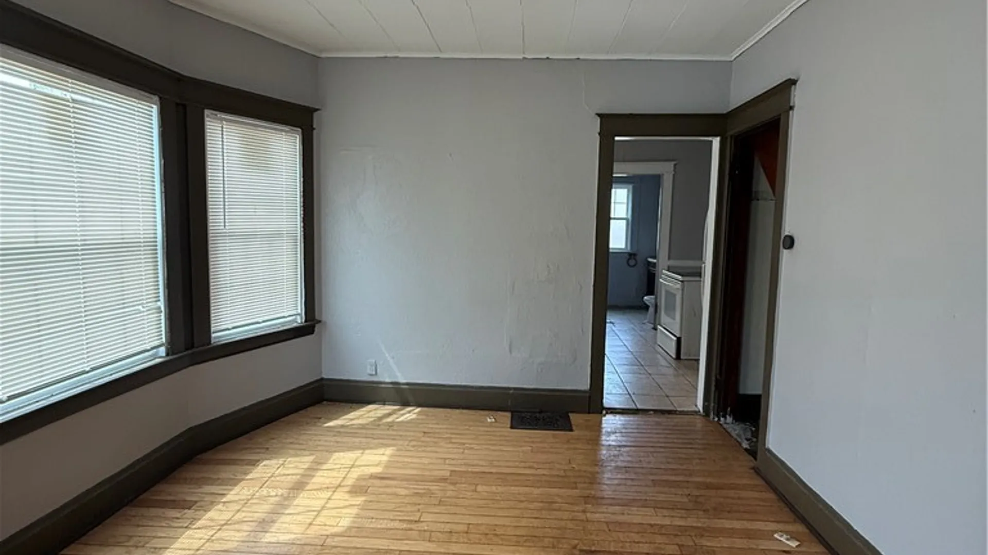 Property at 531-533 Jefferson Avenue, Rochester, NY 14611 33