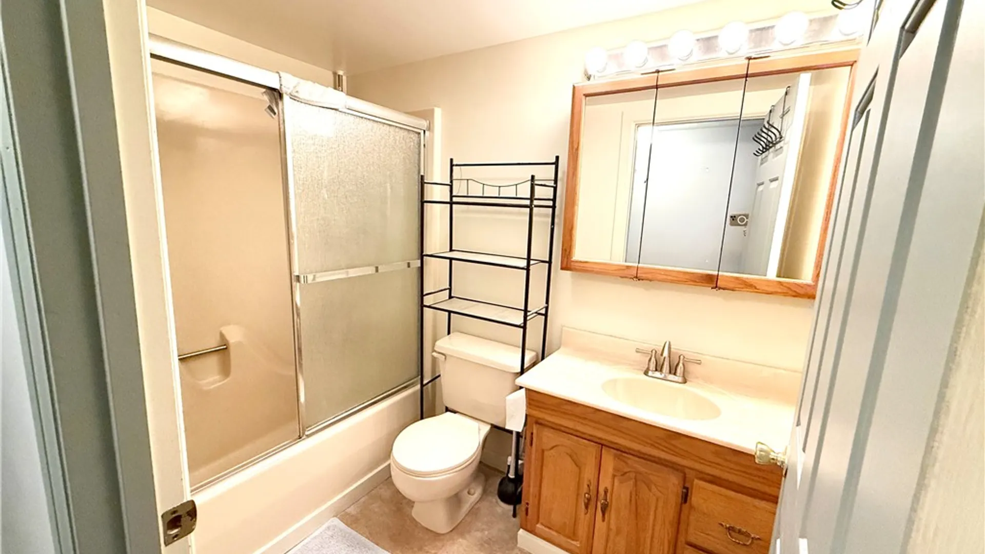 Property at 32 Willard Avenue, Geneva City, NY 14456 23