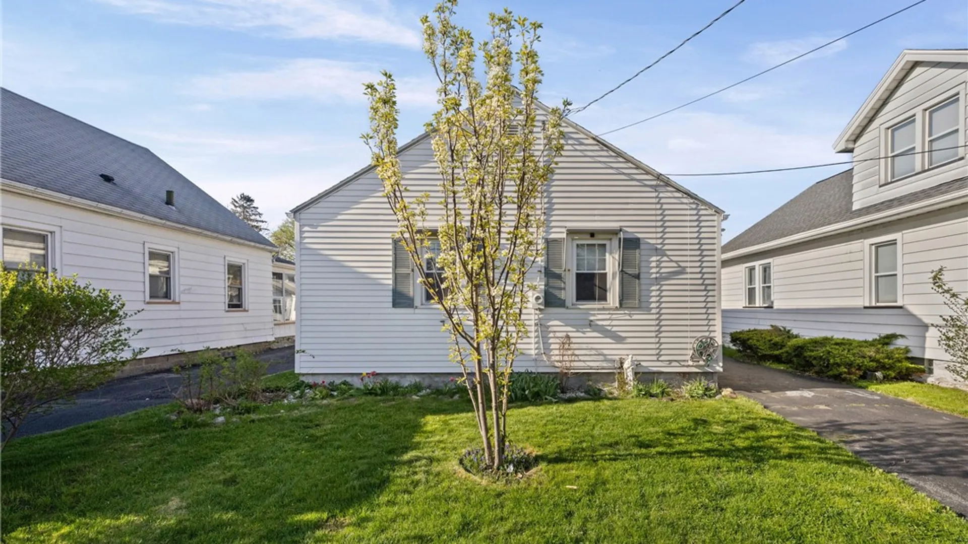 Property at 221 Florence Avenue, Greece, NY 14616 34
