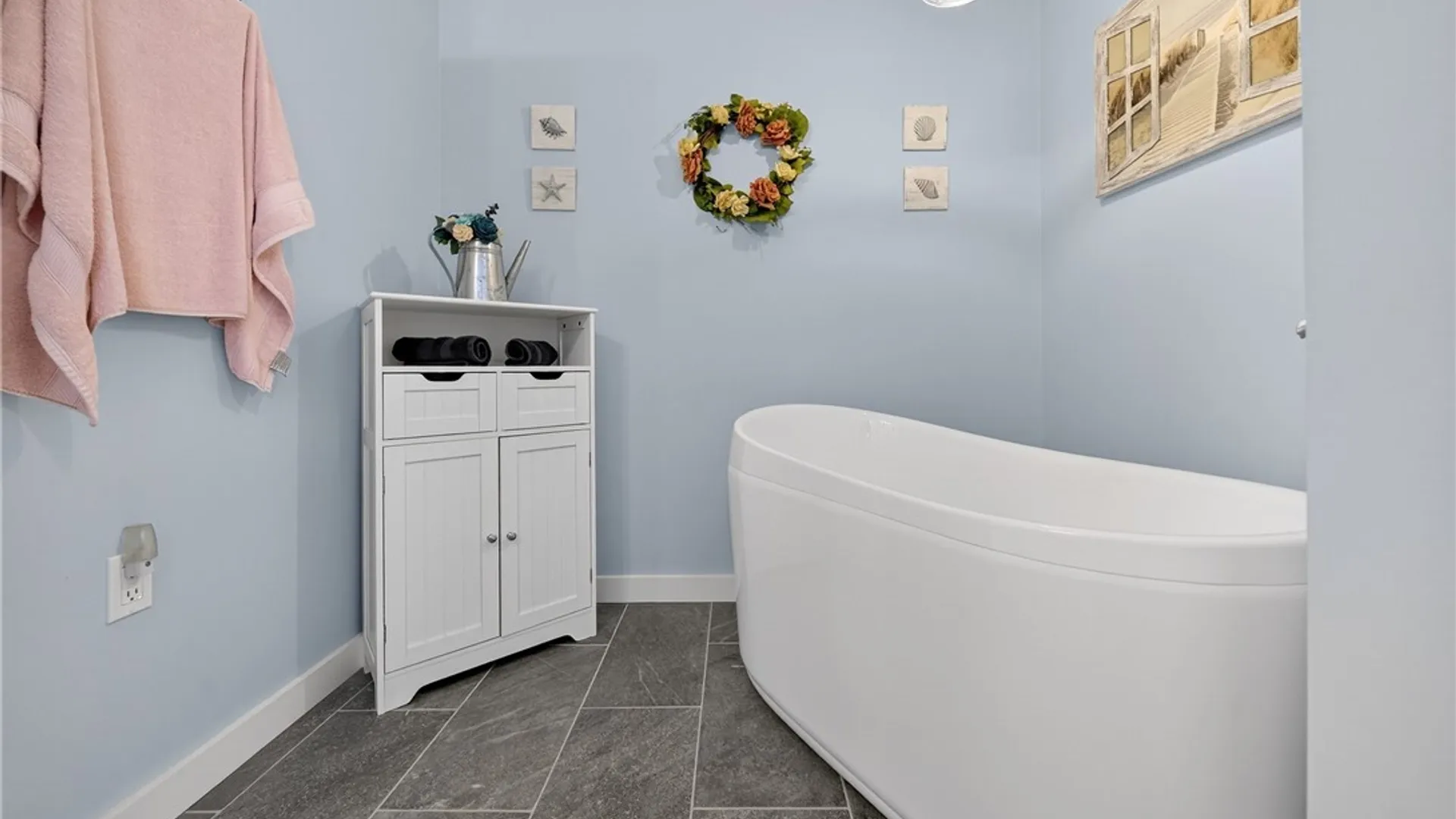 Property at 6233 The Hamlet, DeWitt, NY 13078 21