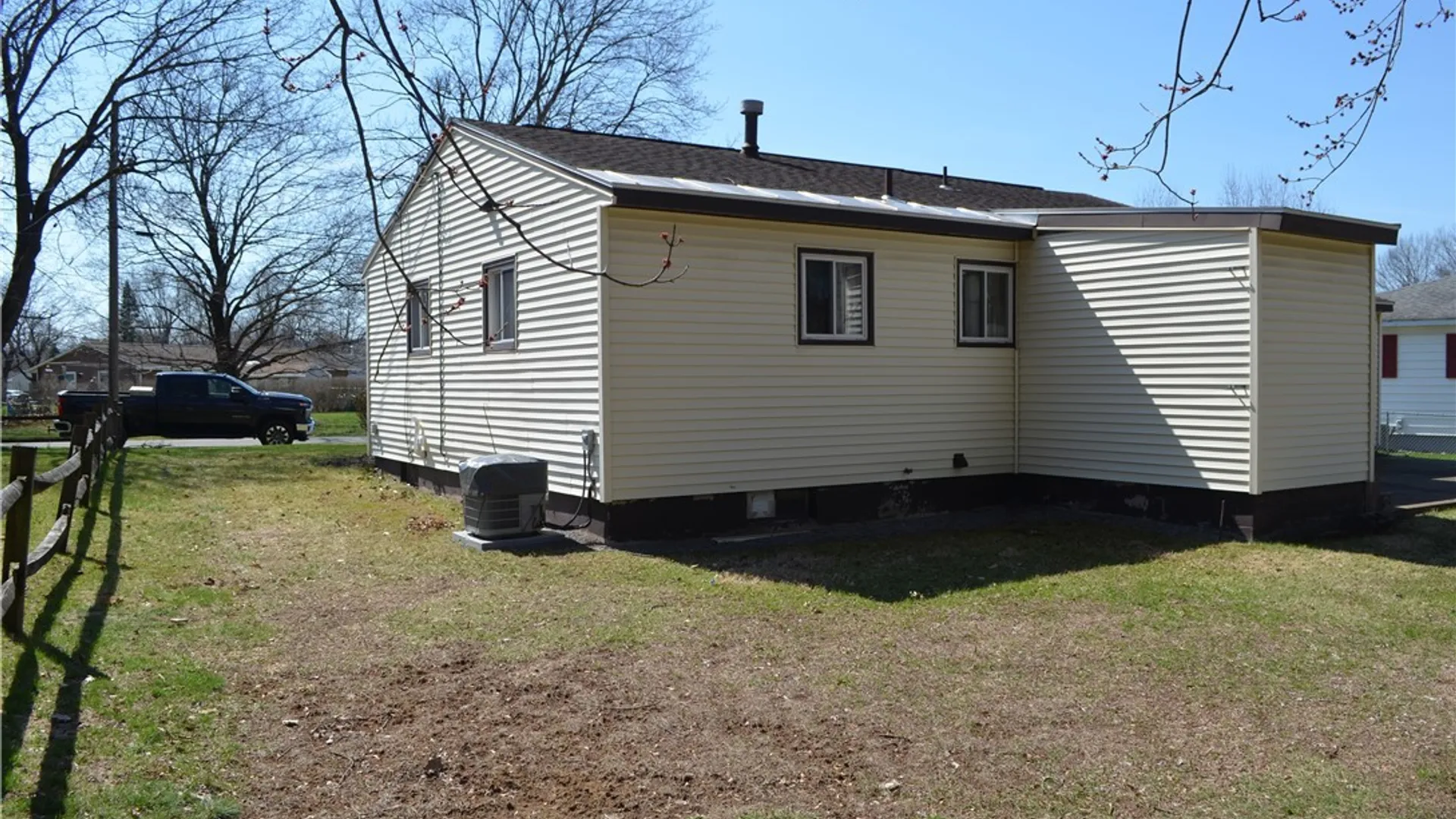 Property at 443 Jeanette Drive, Utica, NY 13502 7