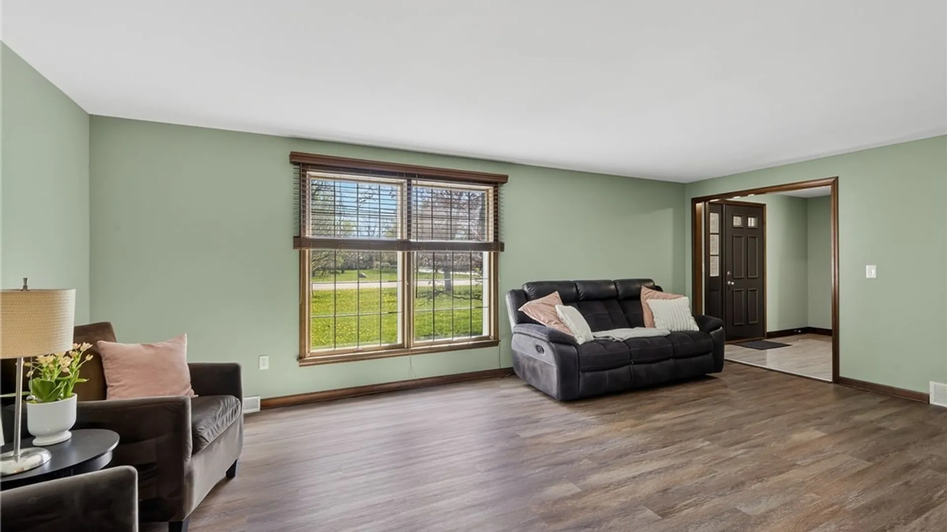 Property at 130 Paradise Road, Amherst, NY 14051 11