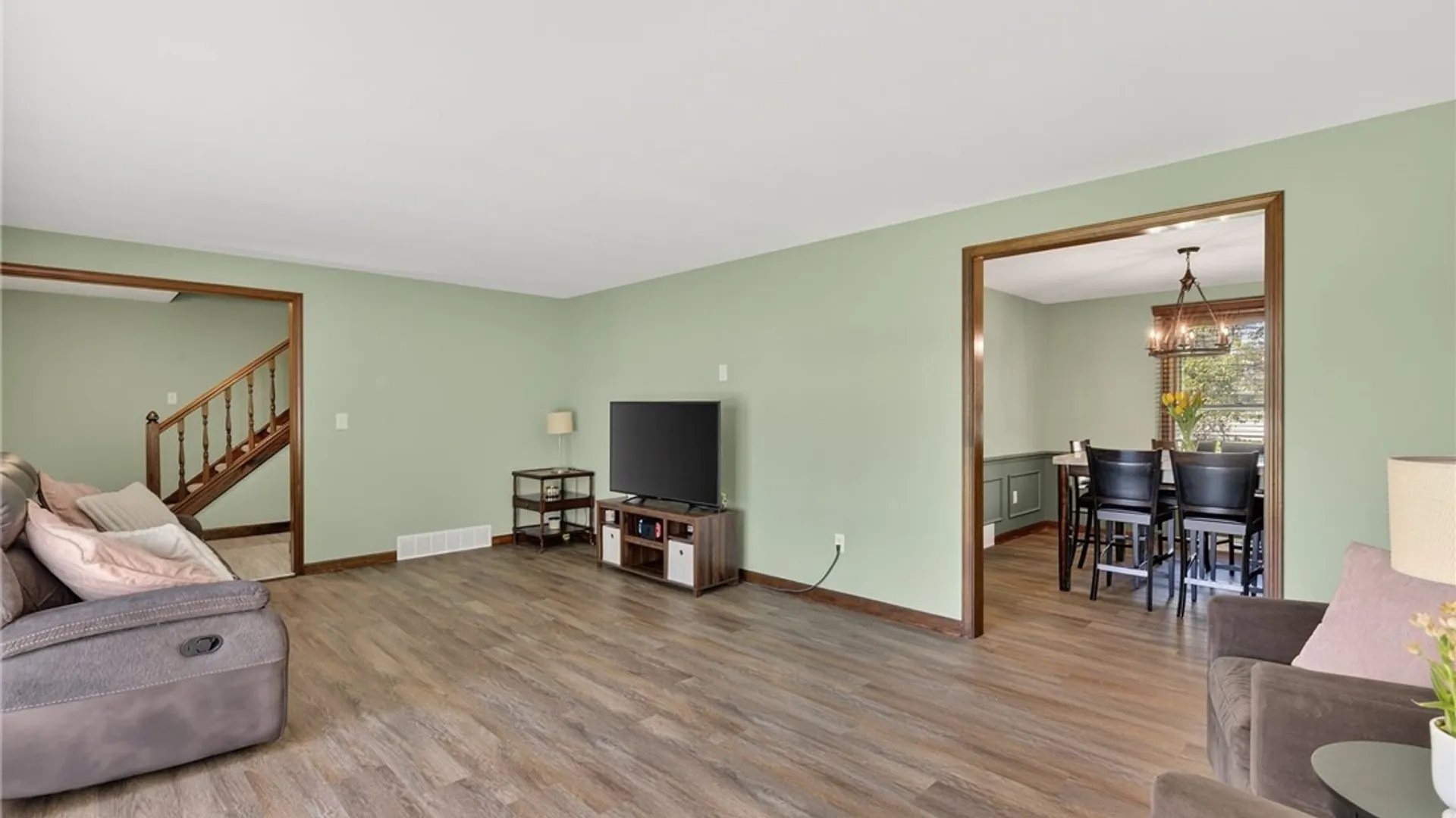 Property at 130 Paradise Road, Amherst, NY 14051 12