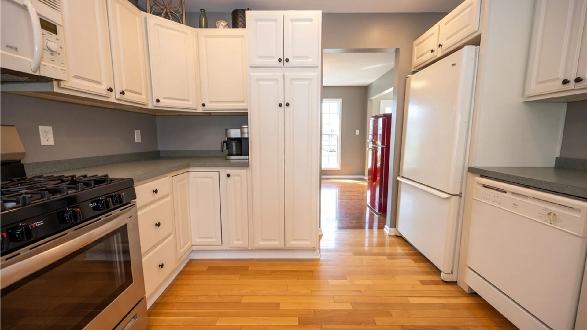 Property at 61 Brook Lane, West Seneca, NY 14224 18