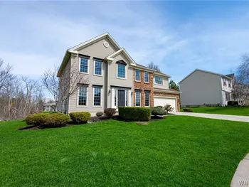 61 Brook Lane, West Seneca, NY 14224