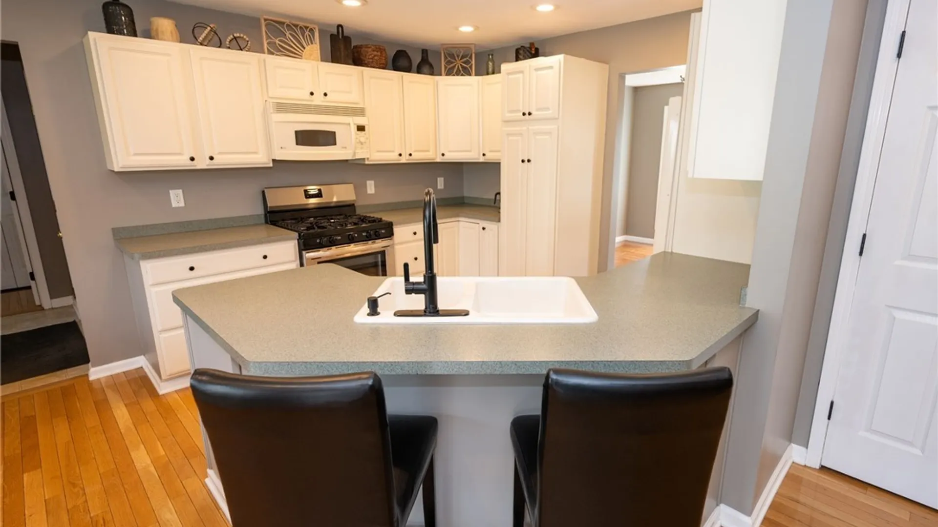 Property at 61 Brook Lane, West Seneca, NY 14224 21