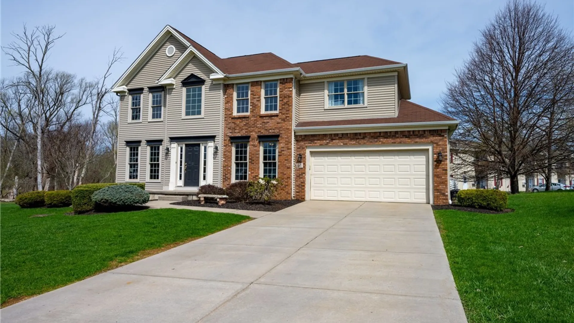 Property at 61 Brook Lane, West Seneca, NY 14224 3