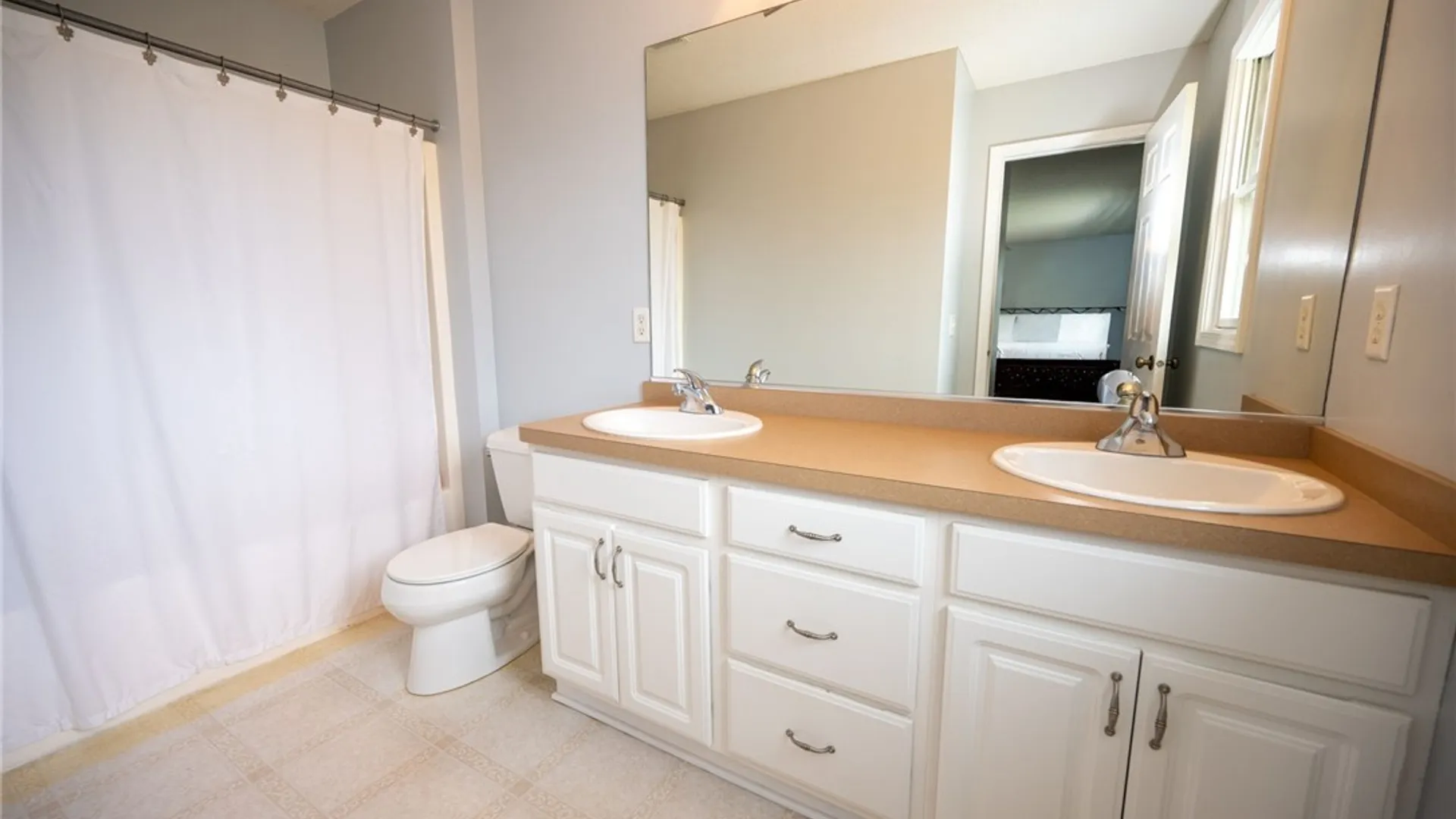 Property at 61 Brook Lane, West Seneca, NY 14224 35